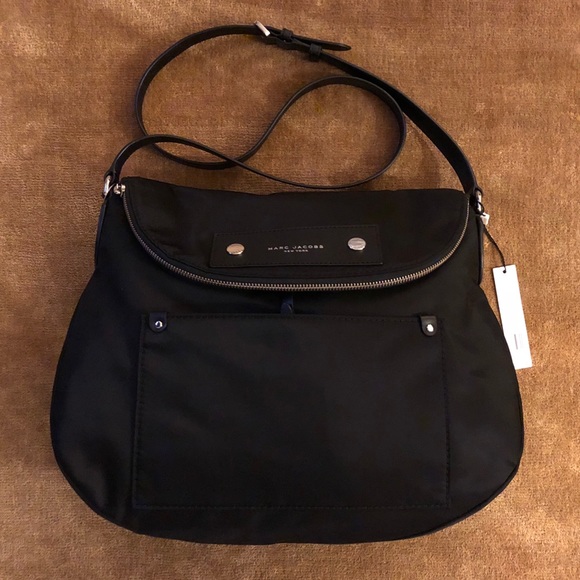 Marc Jacobs Handbags - Marc Jacobs Preppy Nylon Sasha Crossbody Bag